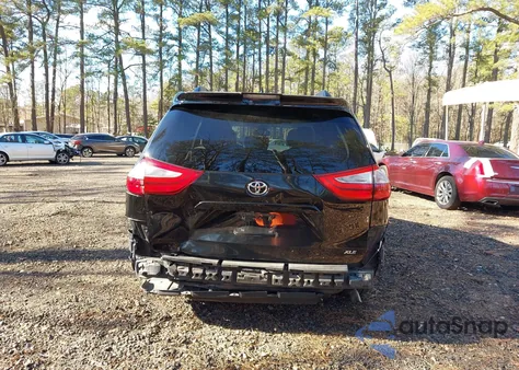 2018 Toyota Sienna Xle 8 Passenger из США, поврежденный, VIN 5TDYZ3DC4JS927774